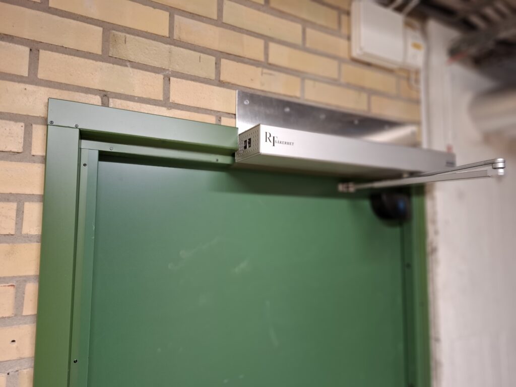 Dörrautomatik i källare